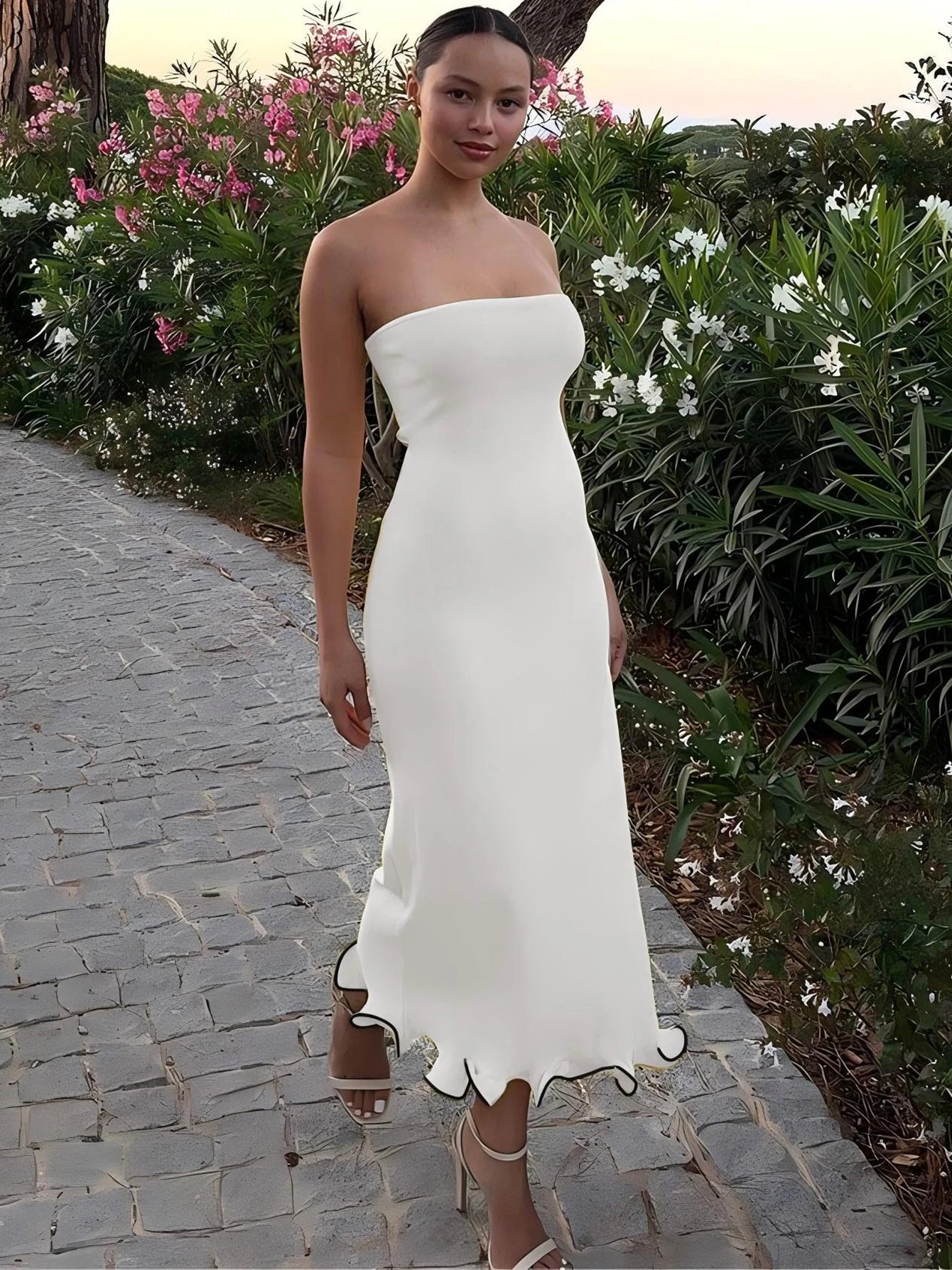 Sleeveless Ruffles Strapless Bodycon Mid Dress